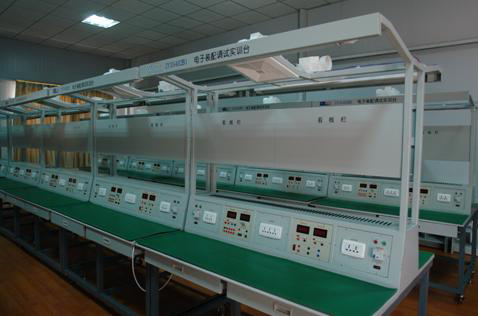 無線電調(diào)試工實(shí)訓(xùn)裝置|電子設(shè)備裝接工實(shí)訓(xùn)臺